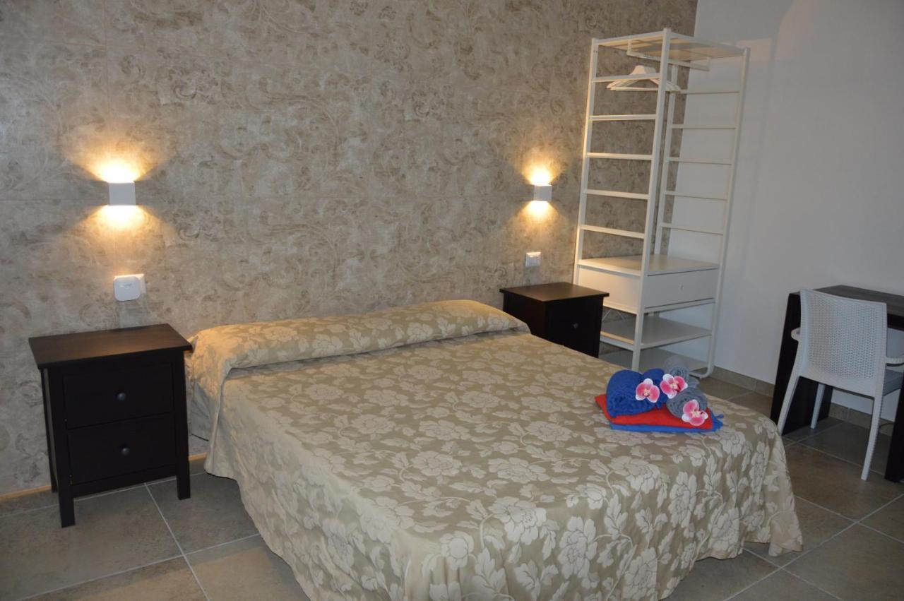 B&B Poseidon Пунта-Прошутто Екстер'єр фото